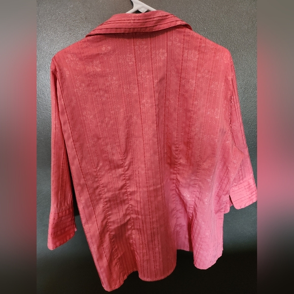 *2/$25* Size 18 Encore button up blouse - Picture 6 of 6